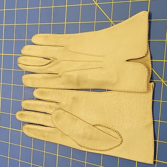 Cream Vintage Genuine Leather Gloves Size 7 - Picture 1 of 4